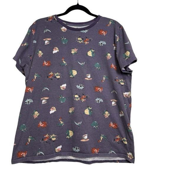 Our Universe Disney Box Lunch Exclusive Women’s L Princess Companions T-Shirt - Picture 1 of 4